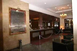 City Hotel Porto Alegre 4*,