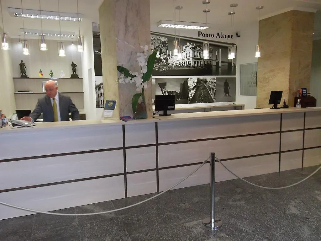 City Hotel Porto Alegre 4*,